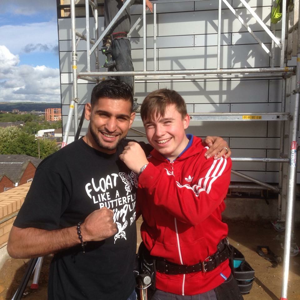 Tobias_Bates_and_Amir_Khan